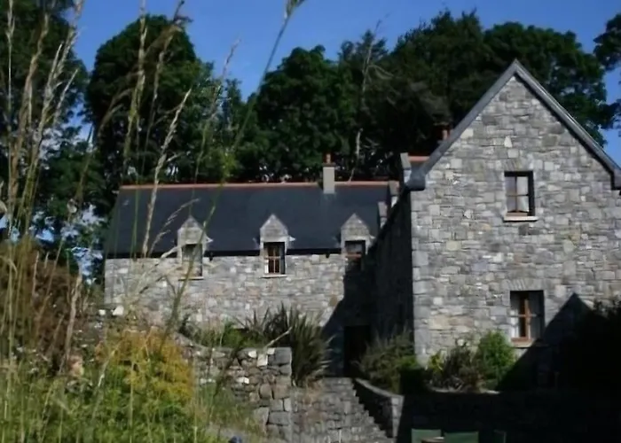 7 Clos Na Feirme Four Bedroom House With Hot Tub