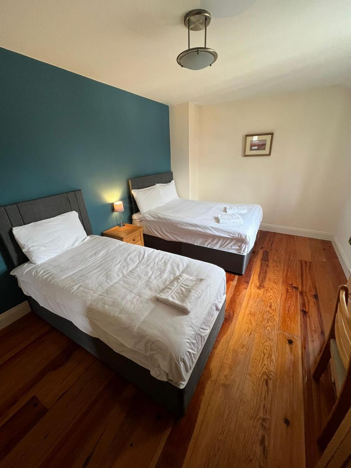 7 Clos Na Feirme Four Bedroom House With Hot Tub * Galway